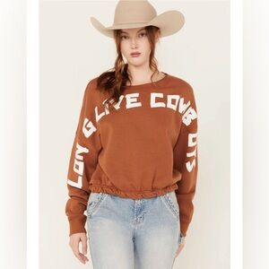 Wrangler Long Live Cowboys Crop Sweatshirt